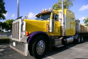 Flatbed Truck Insurance in North Fort Worth, TX.
